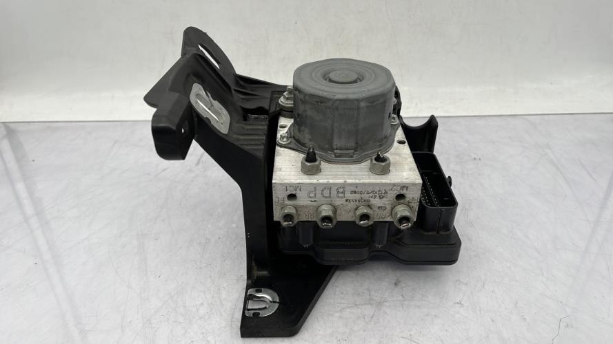 Bloc ABS (freins anti-blocage) OPEL CORSA E Essence