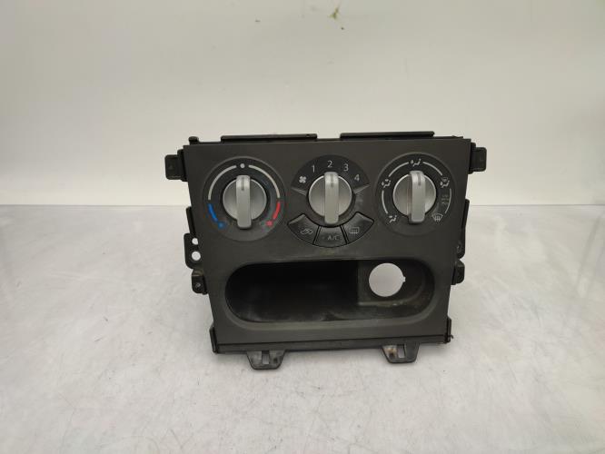 Commande chauffage SUZUKI SPLASH Essence