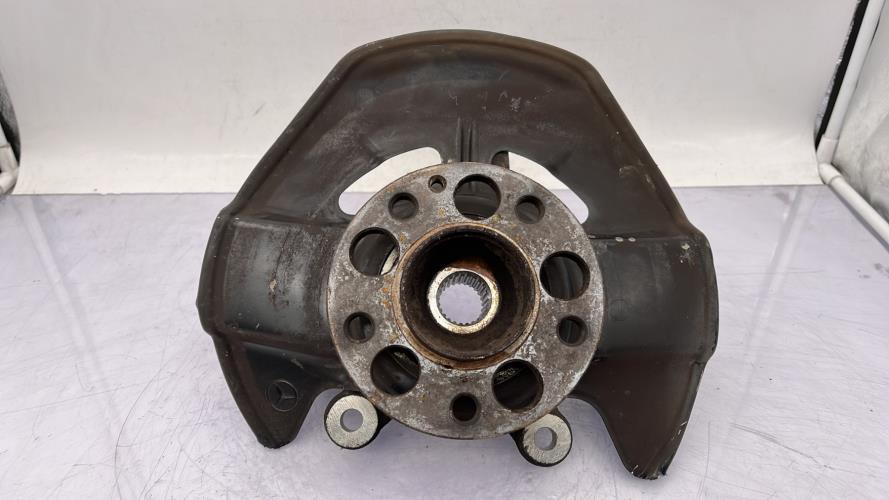 Fusee avant droit MERCEDES CLASSE A 169 PHASE 1 Diesel