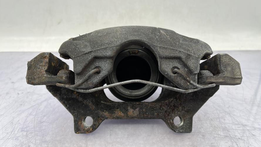 Etrier avant gauche (freinage) OPEL CORSA E Essence