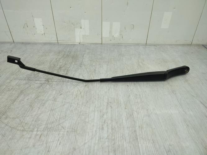 Bras essuie glace avant droit VOLKSWAGEN GOLF 6 Diesel