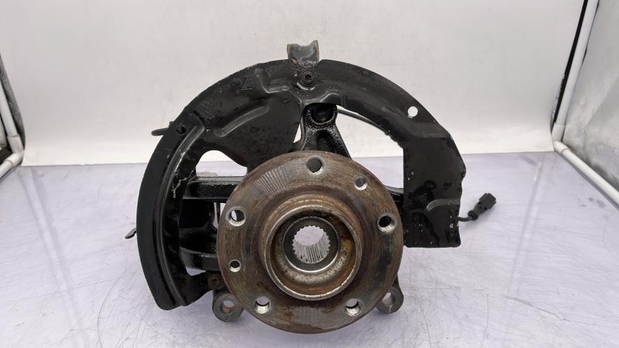 Fusee avant gauche RENAULT MEGANE 4 PHASE 1 Essence