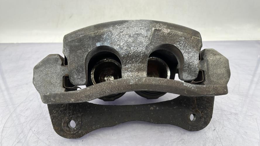 Etrier avant gauche (freinage) SSANGYONG STAVIC Diesel