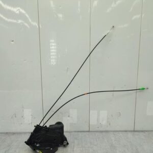 Serrure avant gauche TOYOTA YARIS 2 PHASE 1 Essence