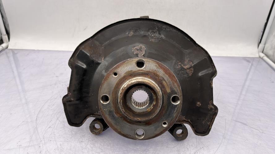 Fusee avant gauche SUZUKI SPLASH Essence