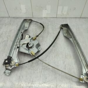 Leve vitre electrique avant droit RENAULT CLIO 3 PHASE 1 Diesel