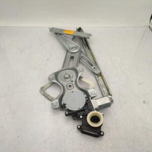 Leve vitre electrique avant gauche TOYOTA YARIS 2 PHASE 1 Essence