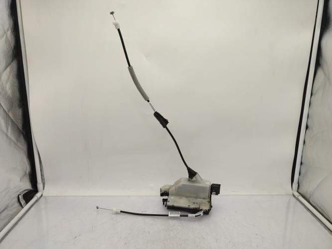 Serrure avant droit PEUGEOT 208 1 PHASE 2 Essence