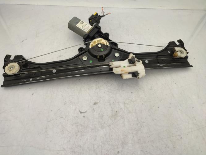 Leve vitre electrique avant droit FIAT 500 2 PHASE 1 Essence