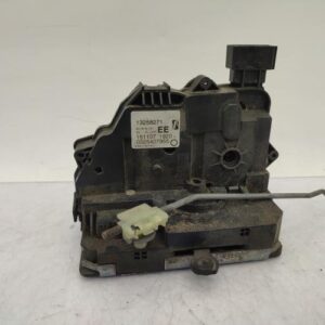Serrure avant gauche OPEL CORSA D PHASE 1 Diesel