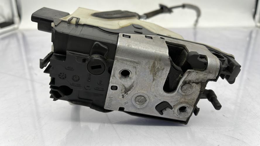 Serrure avant droit CITROEN C4 2 PHASE 1 Essence