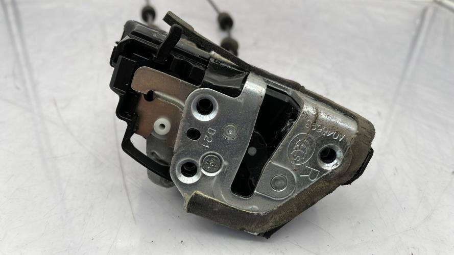 Serrure arriere droit TOYOTA RAV4 3 PHASE 1 Diesel