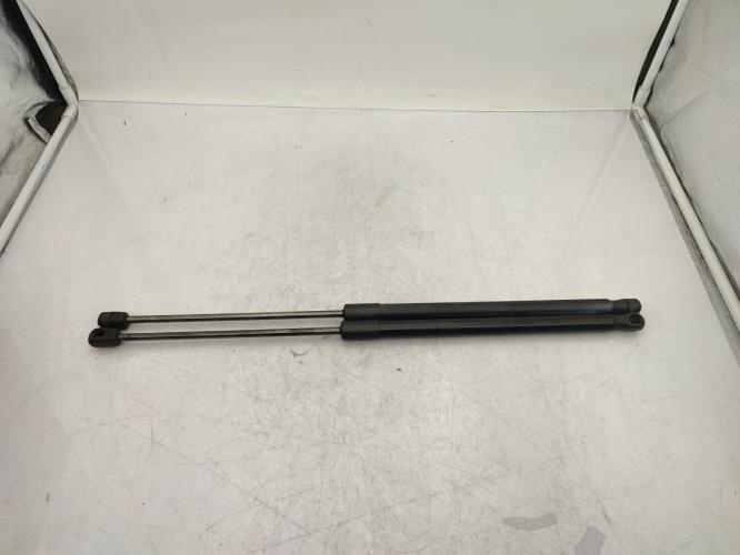 Verin de coffre FORD FIESTA 6 PHASE 2 Diesel