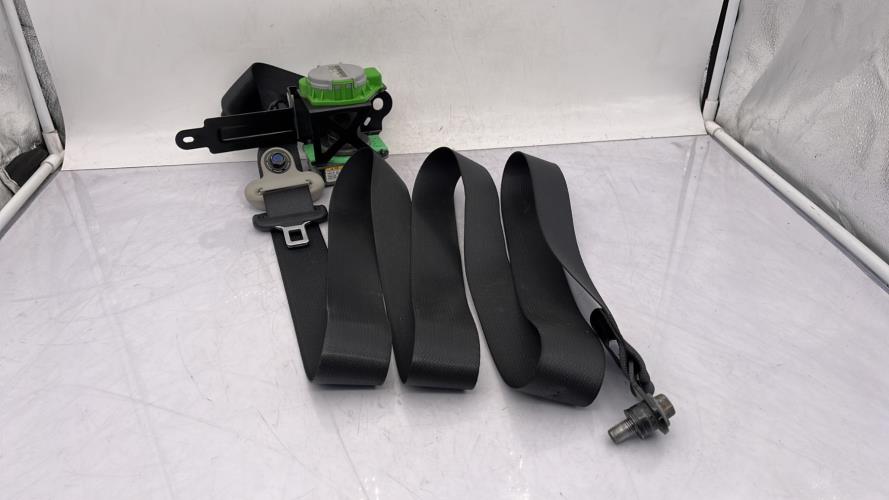 Ceinture avant droit SUZUKI SPLASH Essence