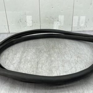 Joint de porte avant droite VOLKSWAGEN GOLF 6 Diesel