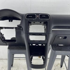 Tableau de bord VOLKSWAGEN GOLF 6 Diesel
