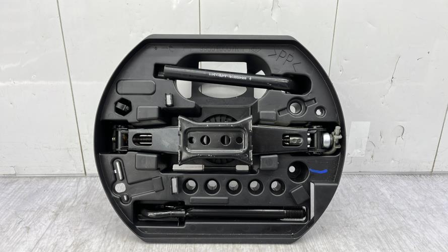 Cric (Ensemble depannage) RENAULT LAGUNA 3 PHASE 2 Diesel