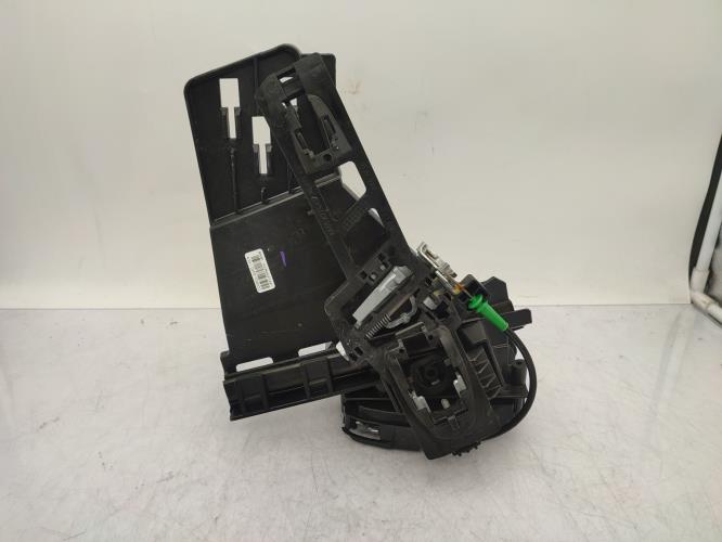 Serrure arriere gauche FORD FIESTA 6 PHASE 1 Essence