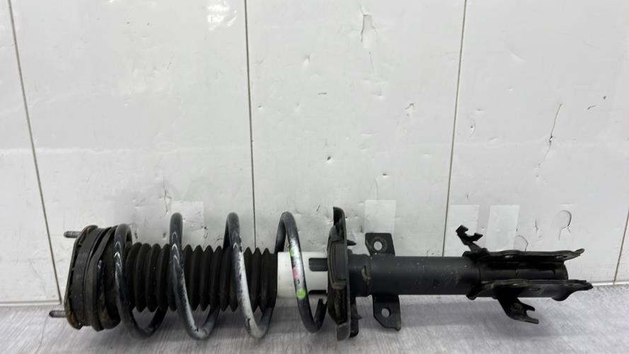 Amortisseur avant gauche FORD FIESTA 6 PHASE 2 Diesel