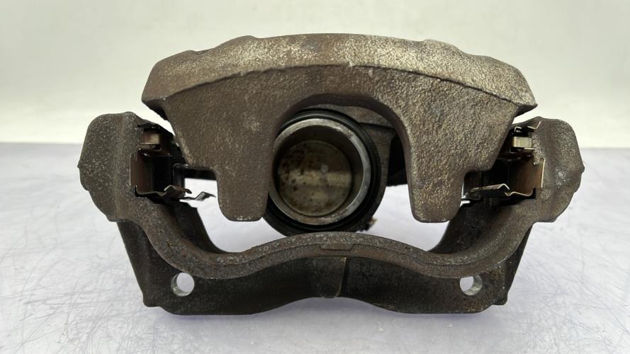 Etrier avant gauche (freinage) TOYOTA VERSO PHASE 1 Essence