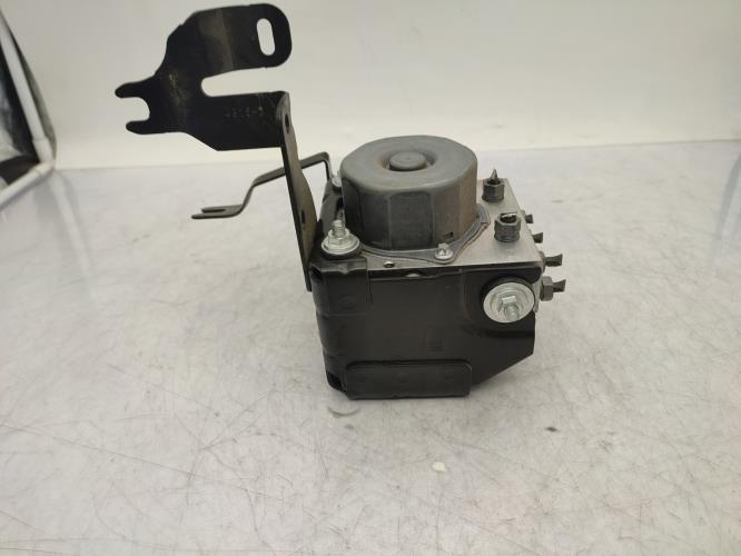 Bloc ABS (freins anti-blocage) RENAULT CLIO 4 PHASE 1 Diesel