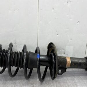 Amortisseur avant gauche TOYOTA YARIS 2 PHASE 1 Essence