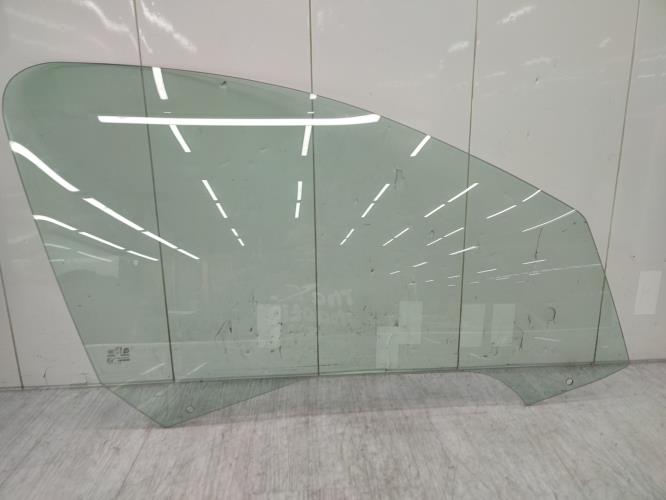 Vitre avant droit PEUGEOT 206+ Diesel