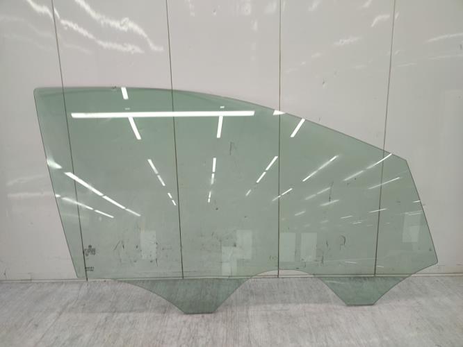 Vitre avant droit VOLKSWAGEN POLO 5 PHASE 1 Diesel