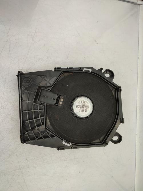 Caisson de basses BMW SERIE 1 E87 PHASE 2 Diesel