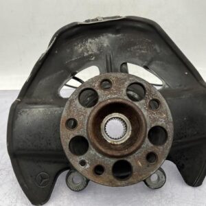 Fusee avant droit MERCEDES CLASSE B 245 PHASE 1 Diesel