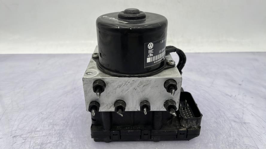 Bloc ABS (freins anti-blocage) VOLKSWAGEN GOLF 4 Diesel