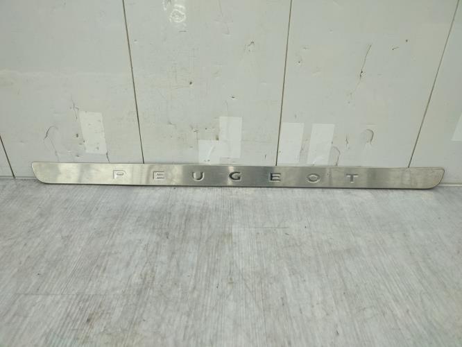 Enjoliveur PEUGEOT RCZ PHASE 1 COUPE Essence