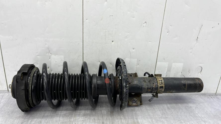 Amortisseur avant gauche VOLKSWAGEN FOX Essence