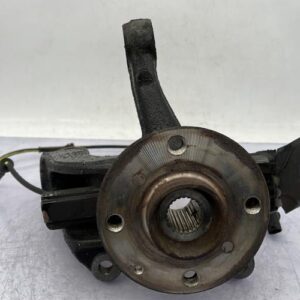 Fusee avant gauche PEUGEOT 108 Essence