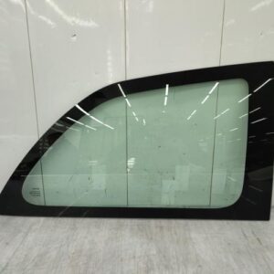 Custode arriere droit TOYOTA YARIS 2 PHASE 1 Essence