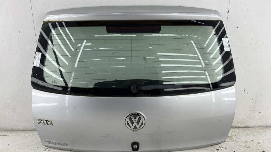 Malle/Hayon arriere VOLKSWAGEN FOX Essence