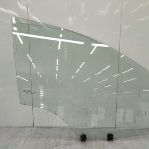 Vitre avant droit CITROEN C4 2 PHASE 1 Essence
