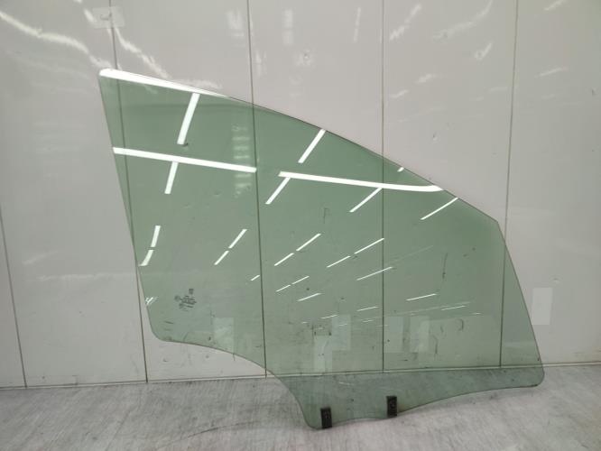 Vitre avant droit PEUGEOT 407 PHASE 1 BREAK Diesel