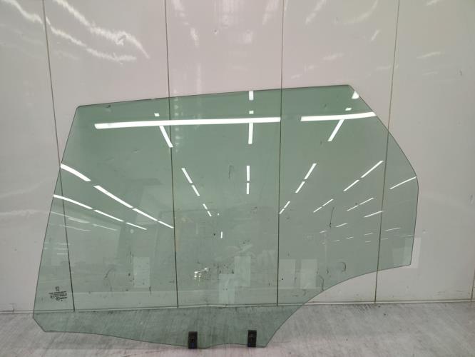 Vitre arriere gauche PEUGEOT 407 PHASE 1 BREAK Diesel