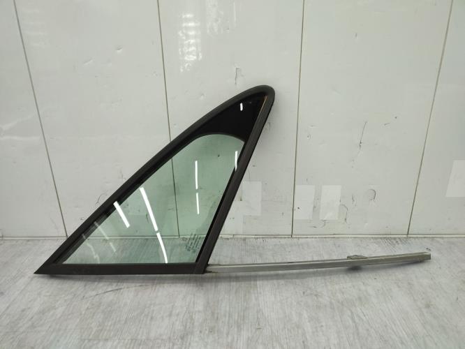 Custode avant droit (porte) PEUGEOT 407 PHASE 1 BREAK Diesel