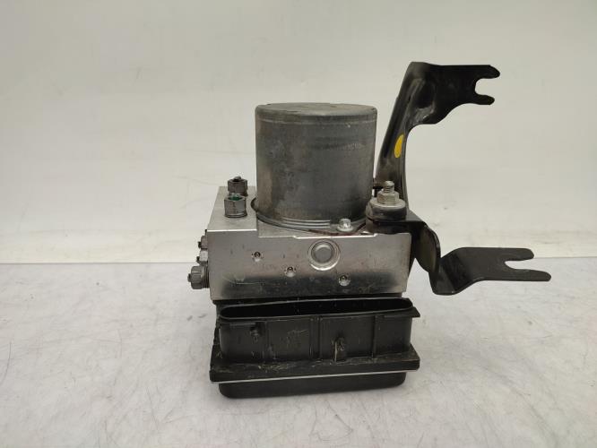 Bloc ABS (freins anti-blocage) RENAULT CLIO 3 PHASE 2 Essence
