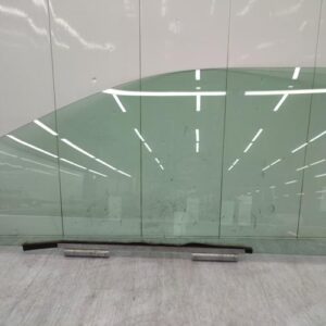 Vitre avant gauche RENAULT TWINGO 1 PHASE 3 Essence