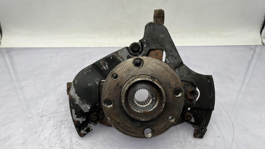 Fusee avant gauche FIAT 500 2 PHASE 1 Essence