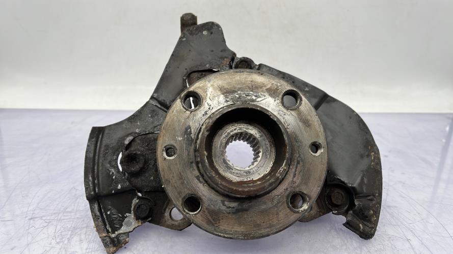 Fusee avant droit FIAT 500 2 PHASE 1 Essence