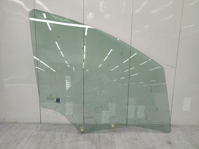 Vitre avant droit PEUGEOT 307 PHASE 1 Essence