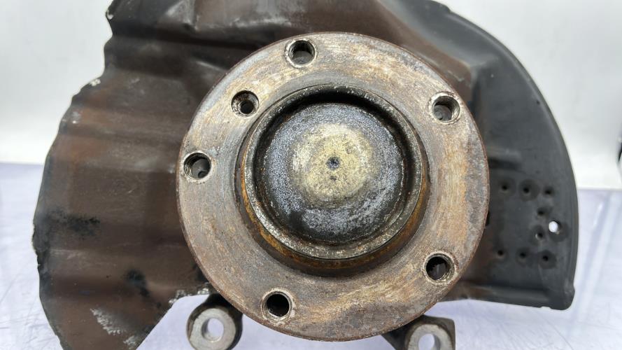 Fusee avant gauche BMW SERIE 3 E46 PHASE 1 Essence