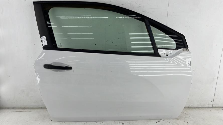 Porte avant droit PEUGEOT 208 1 PHASE 1 Essence