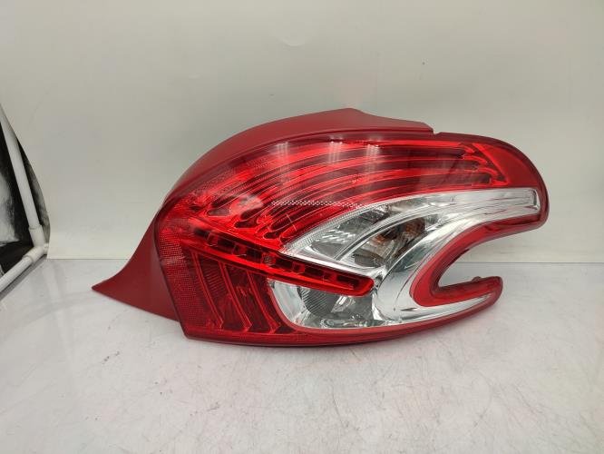 Feu arriere principal droit (feux) PEUGEOT 208 1 PHASE 1 Essence