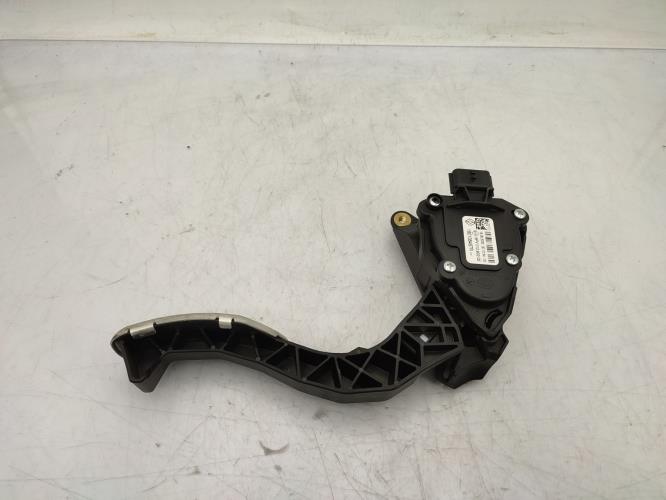 Pedale d'accelerateur RENAULT CLIO 5 PHASE 1 Essence