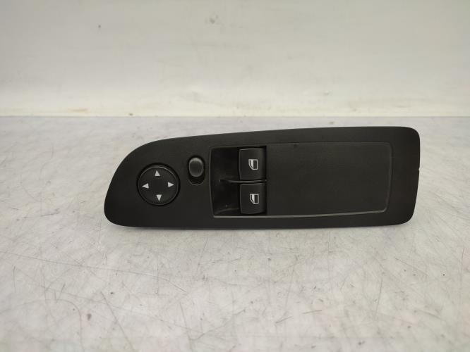 Interrupteur de leve vitre avant gauche BMW SERIE 1 E81 Diesel